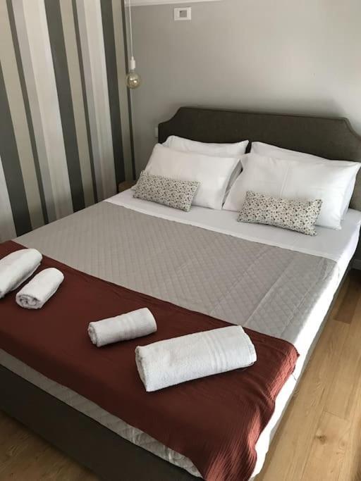 Dezza Loft Apartment Milan Bagian luar foto